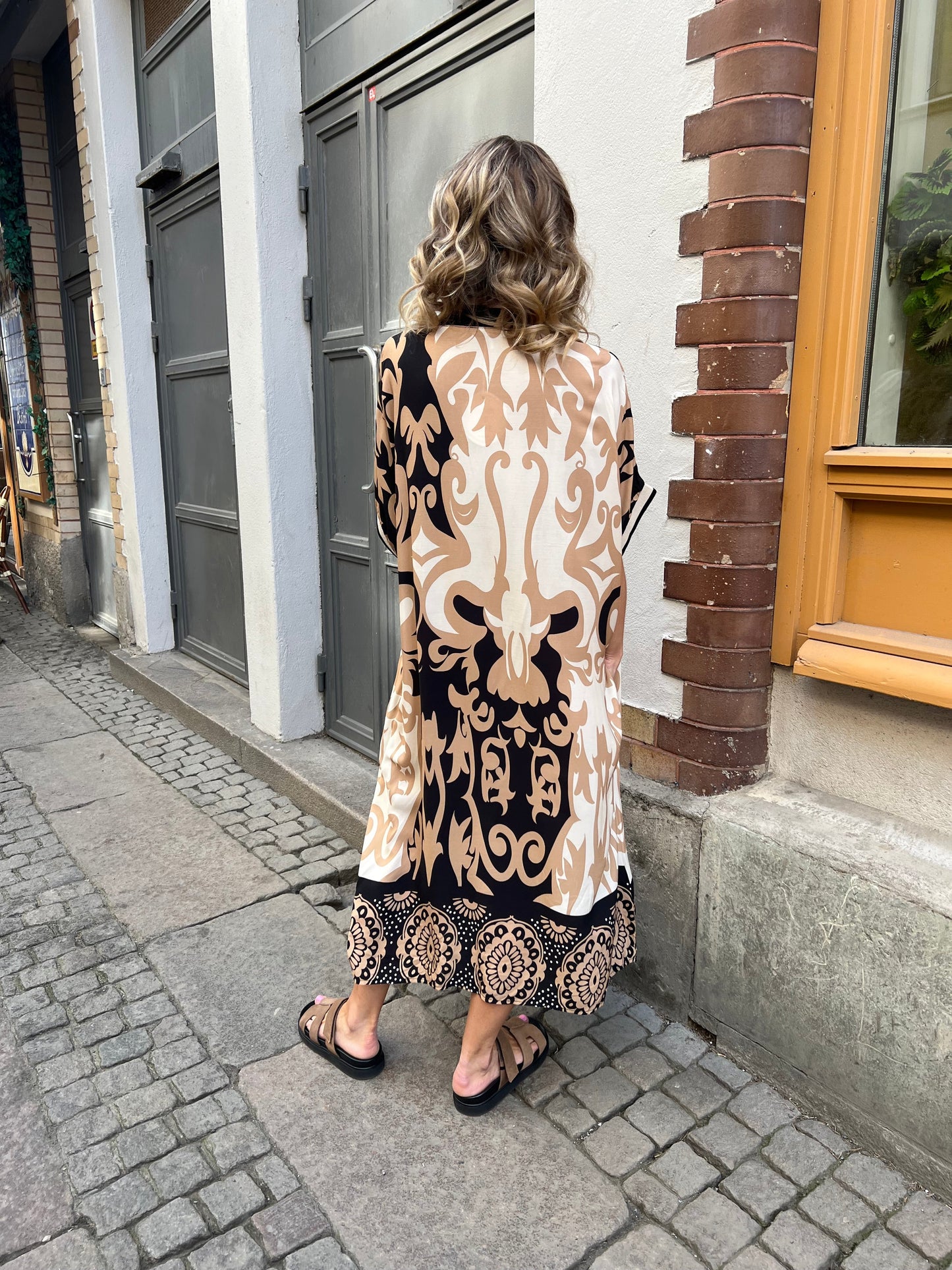 Kaftan dress sporty  camel/black
