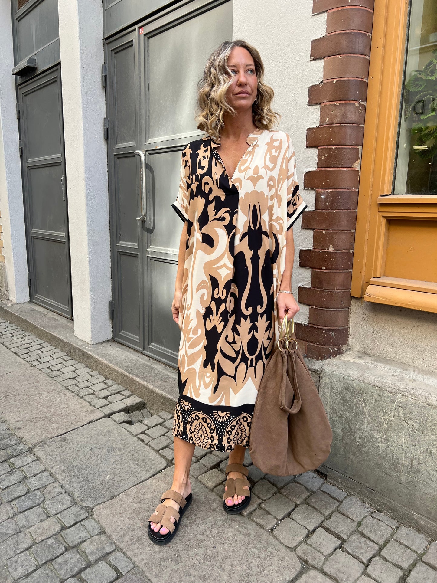 Kaftan dress sporty  camel/black