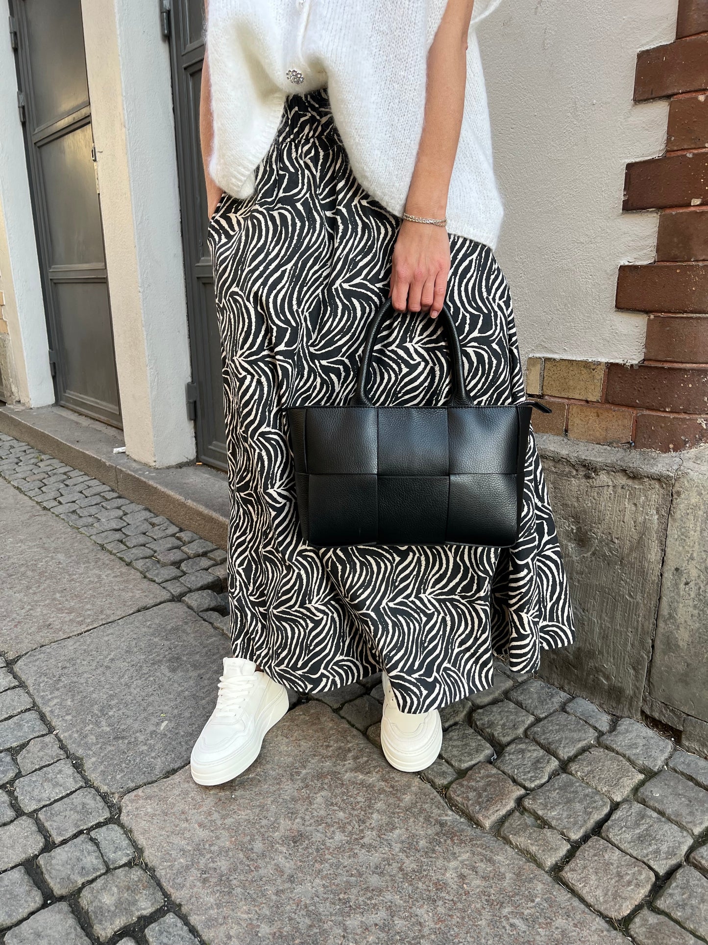 NEO NOIR - YARA ZEBRA LONG SKIRT
