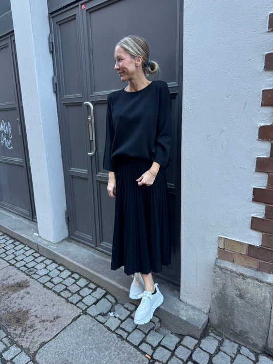 Felicia Skirt Black
